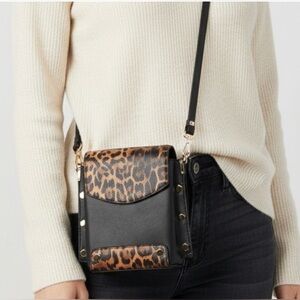 NEW Urban Expressions Taylor Vegan Leather Leopard Print Crossbody Bag